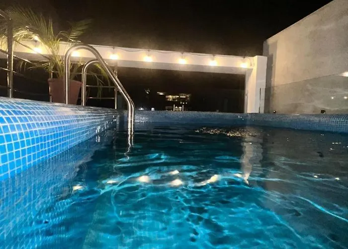 Mayasol Con Rooftop E Piscina Privata *